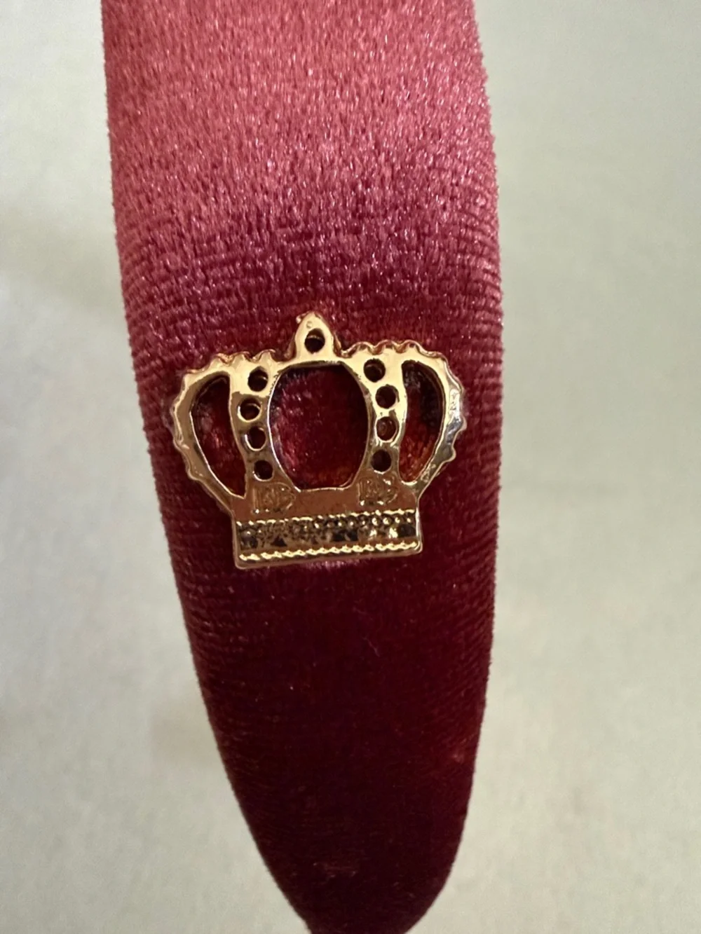 {NEW} Dolce & Gabbana Beauty | Padded Plush Velvet Headband Deep Mauve Burgundy